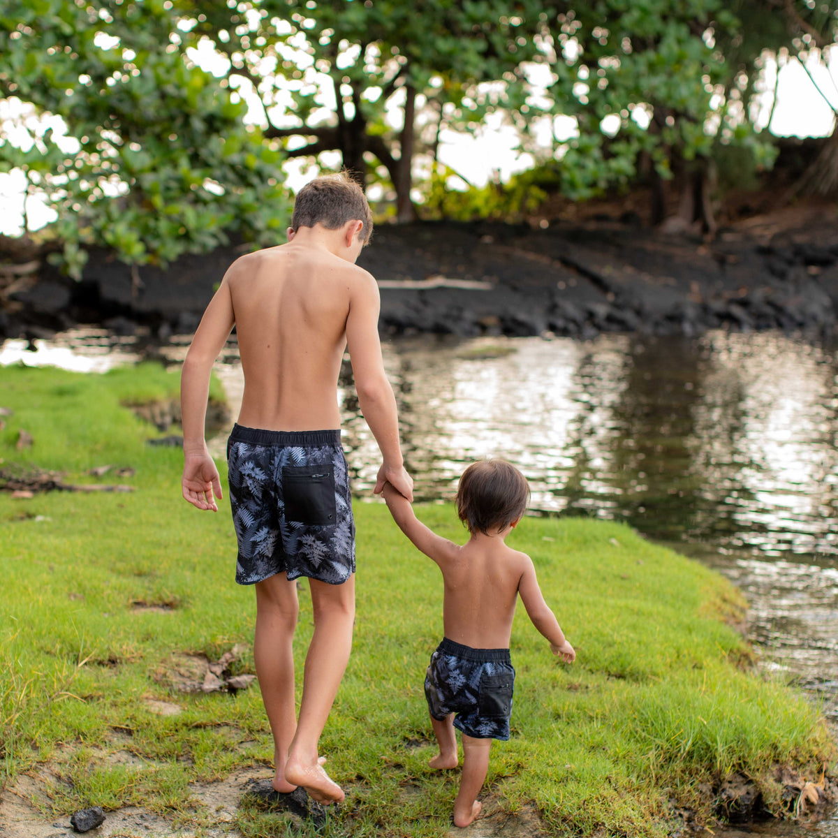 Black Hawaiian Ferns 4-Way Stretch Boardshorts