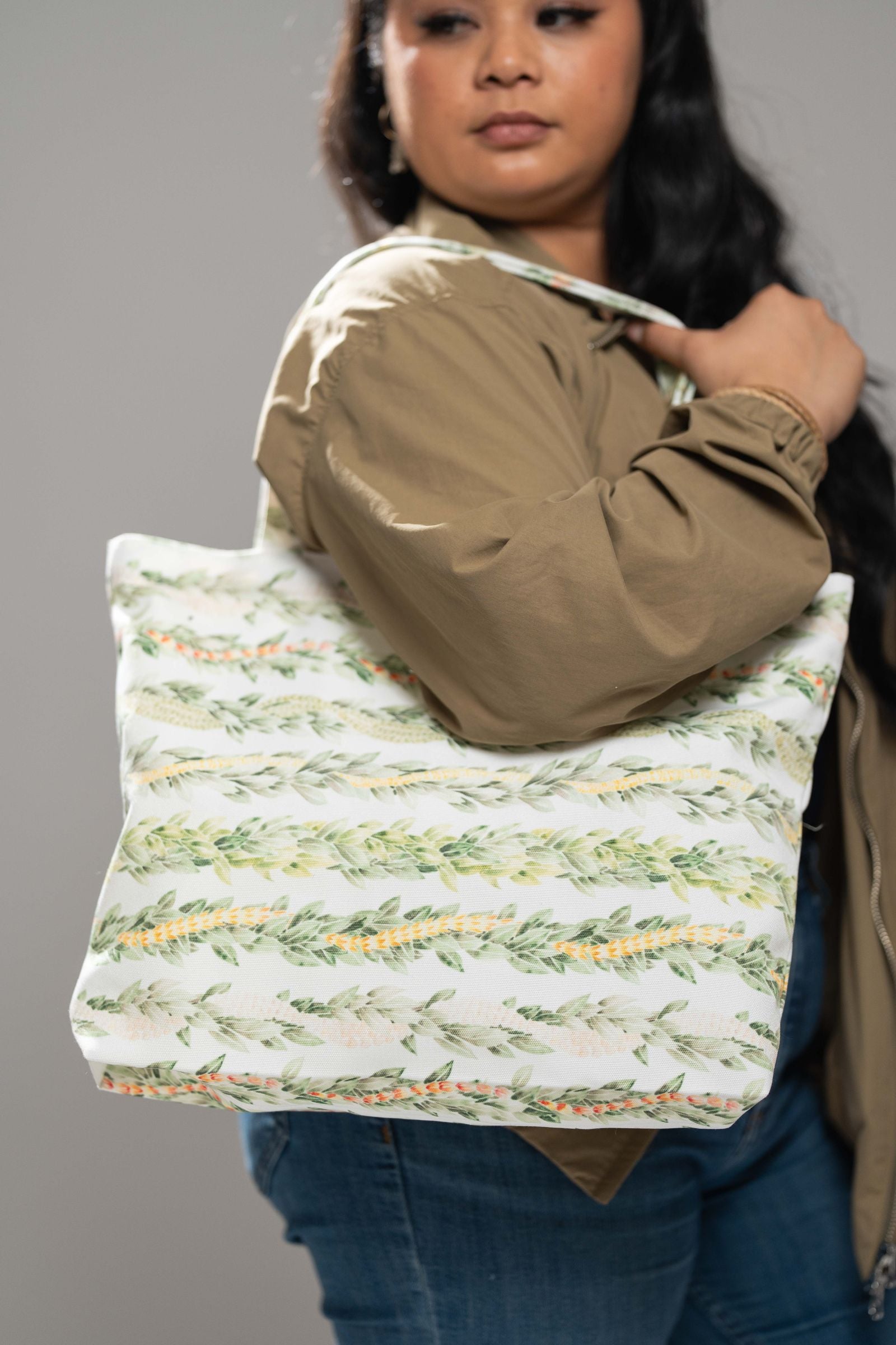 Lei Maile Canvas Zipper Tote Bag