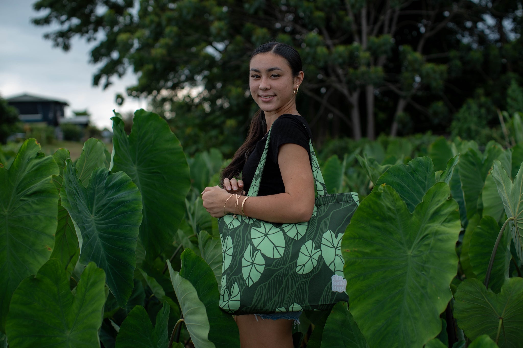 Green Mauka Kalo Canvas Zipper Tote Bag