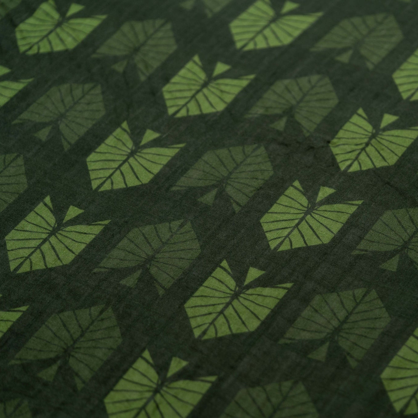 Green Keiki Kalo Bamboo Kapa Moe (Swaddle Blanket)