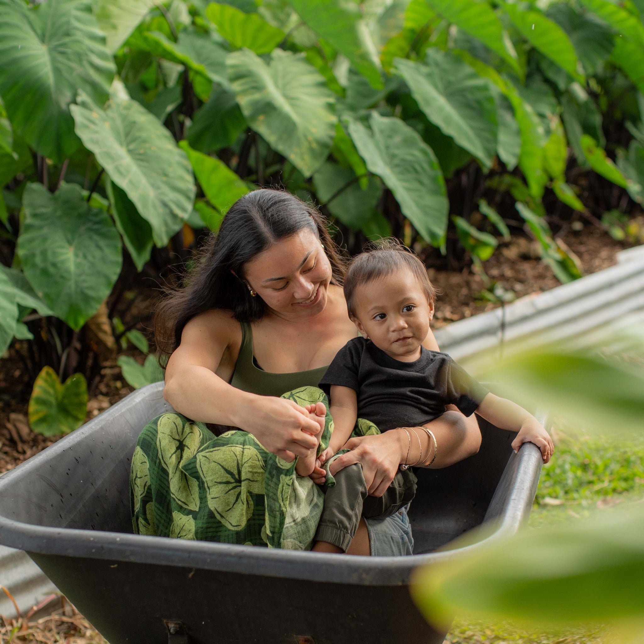 Green Palaka Kalo Kapa Moe - Hawaiian Bamboo Swaddle