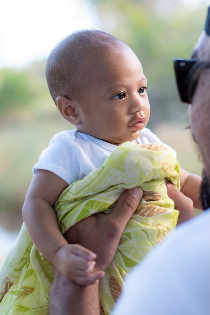 Kapa Kalo Bamboo Muslin Kapa Moe (Swaddle Blanket)