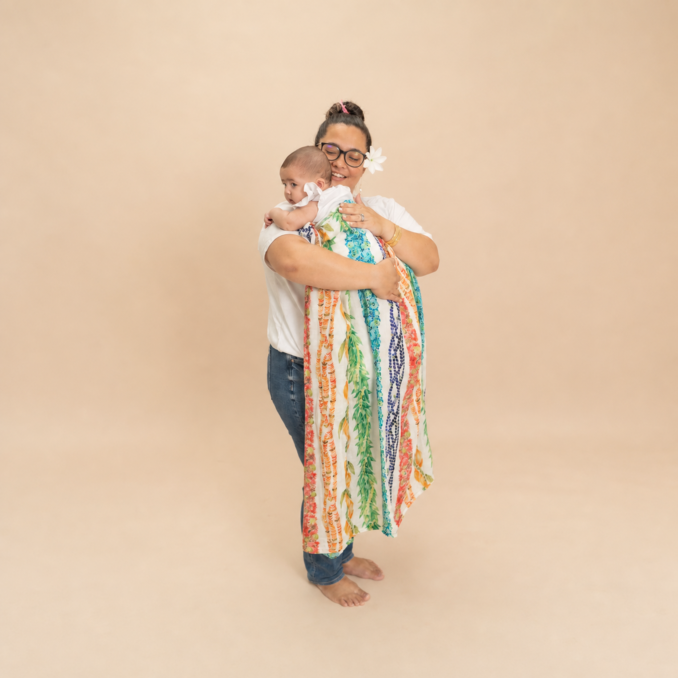 Lei Ānuenue Kapa Moe - Hawaiian Bamboo Swaddle Blanket
