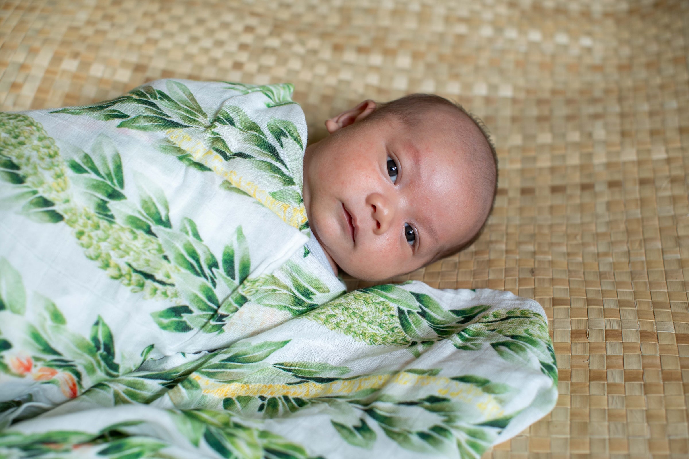 Lei Maile Bamboo Muslin Kapa Moe (Swaddle Blanket)