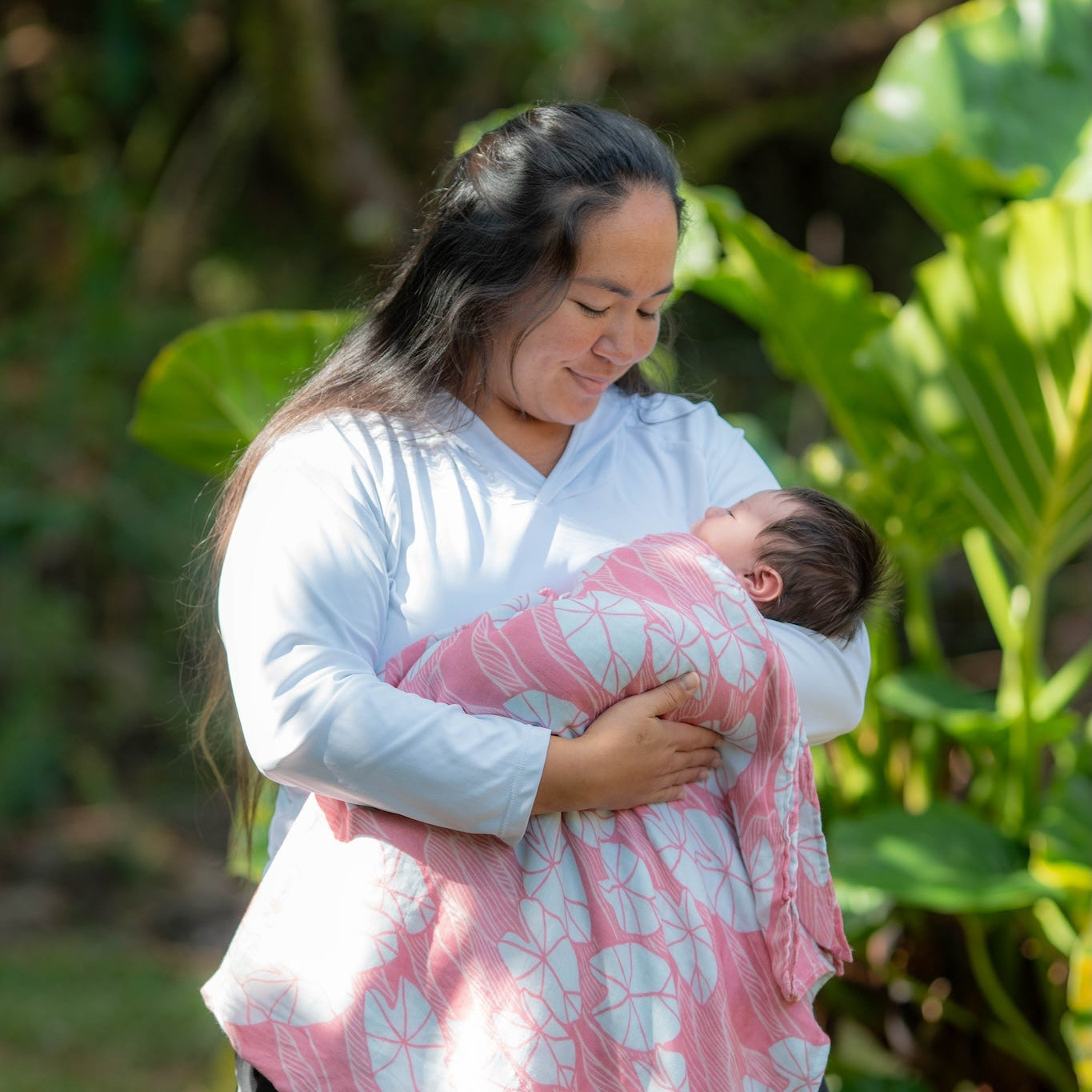 Pink Mauka Kalo Kapa Moe - Hawaiian Bamboo Swaddle
