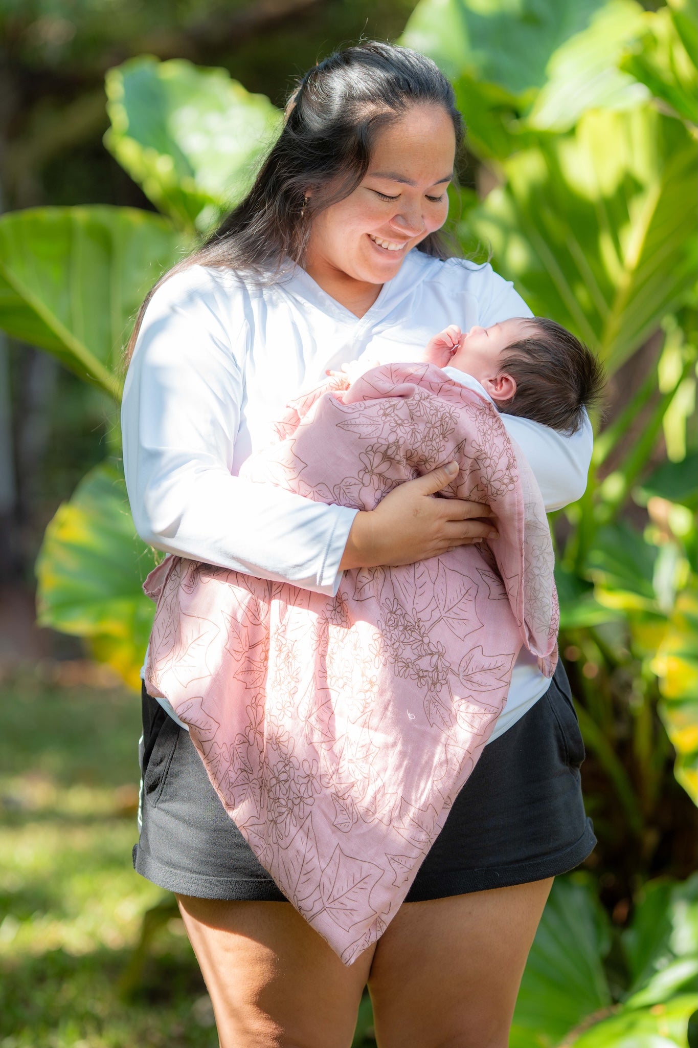 Pink Pua Kukui Bamboo Muslin Kapa Moe (Swaddle Blanket)