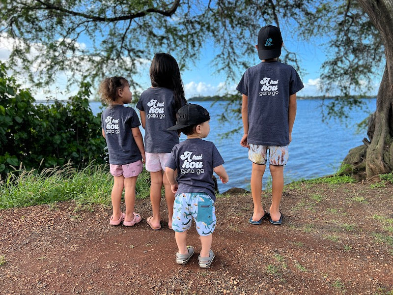 a hui hou gotta go group photo