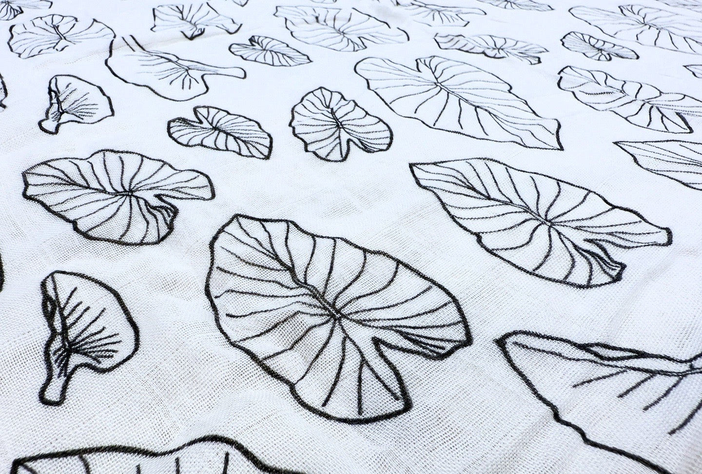 BW Kalo Bamboo Muslin Kapa Moe (Swaddle Blanket)