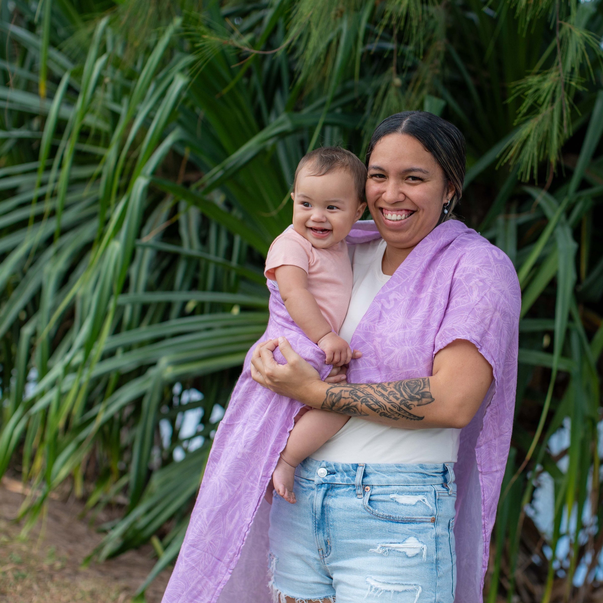 Purple Kalo Scribble Kapa Moe - Hawaiian Bamboo Swaddle Blanket