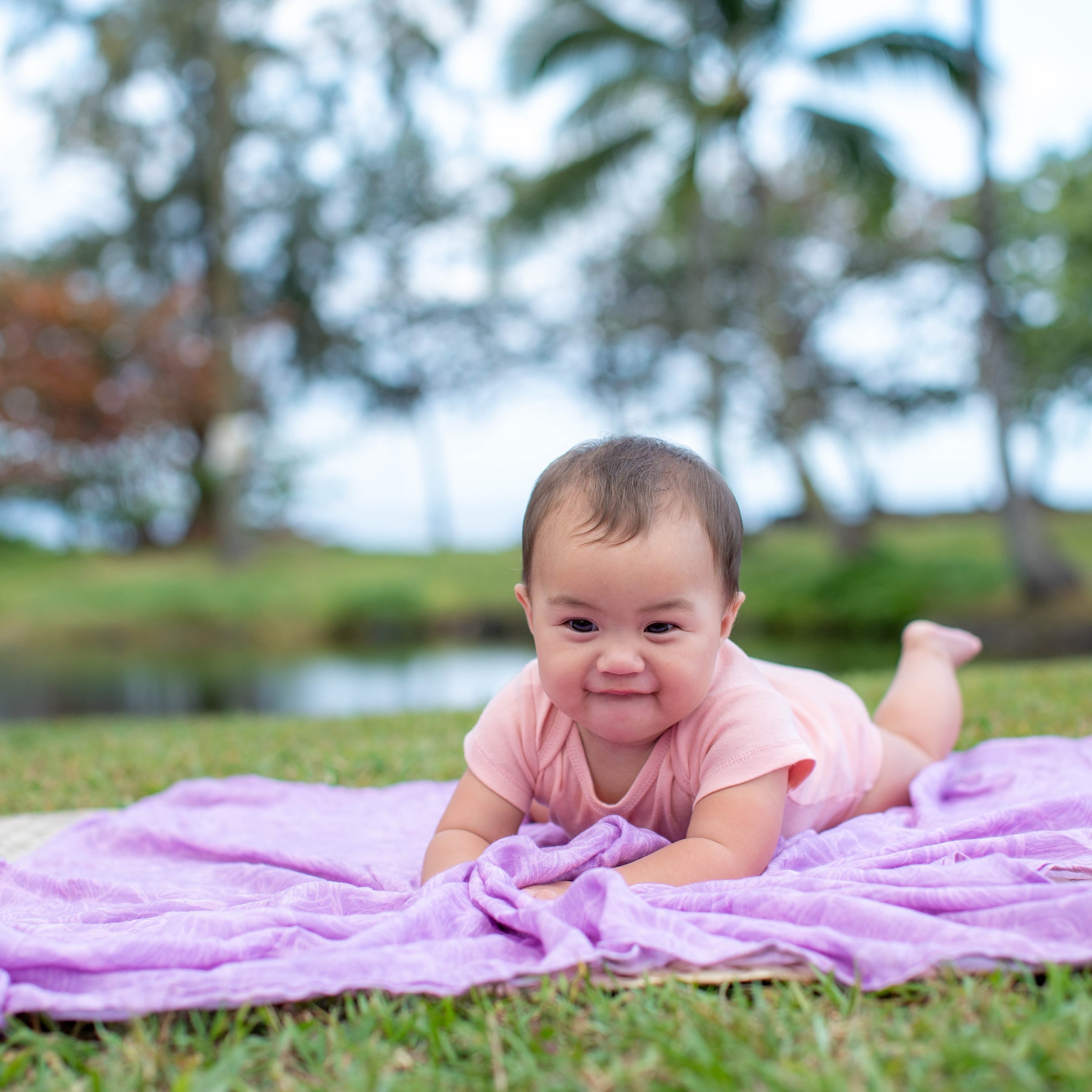 Purple Kalo Scribble Kapa Moe - Hawaiian Bamboo Swaddle Blanket