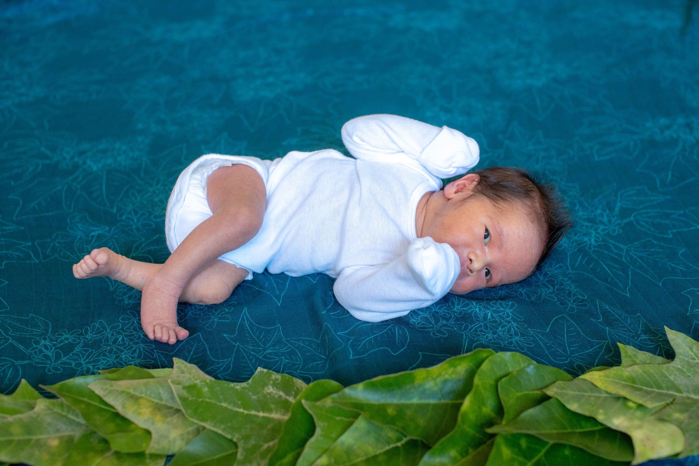Blue Pua Kukui Bamboo Muslin Kapa Moe (Swaddle Blanket)