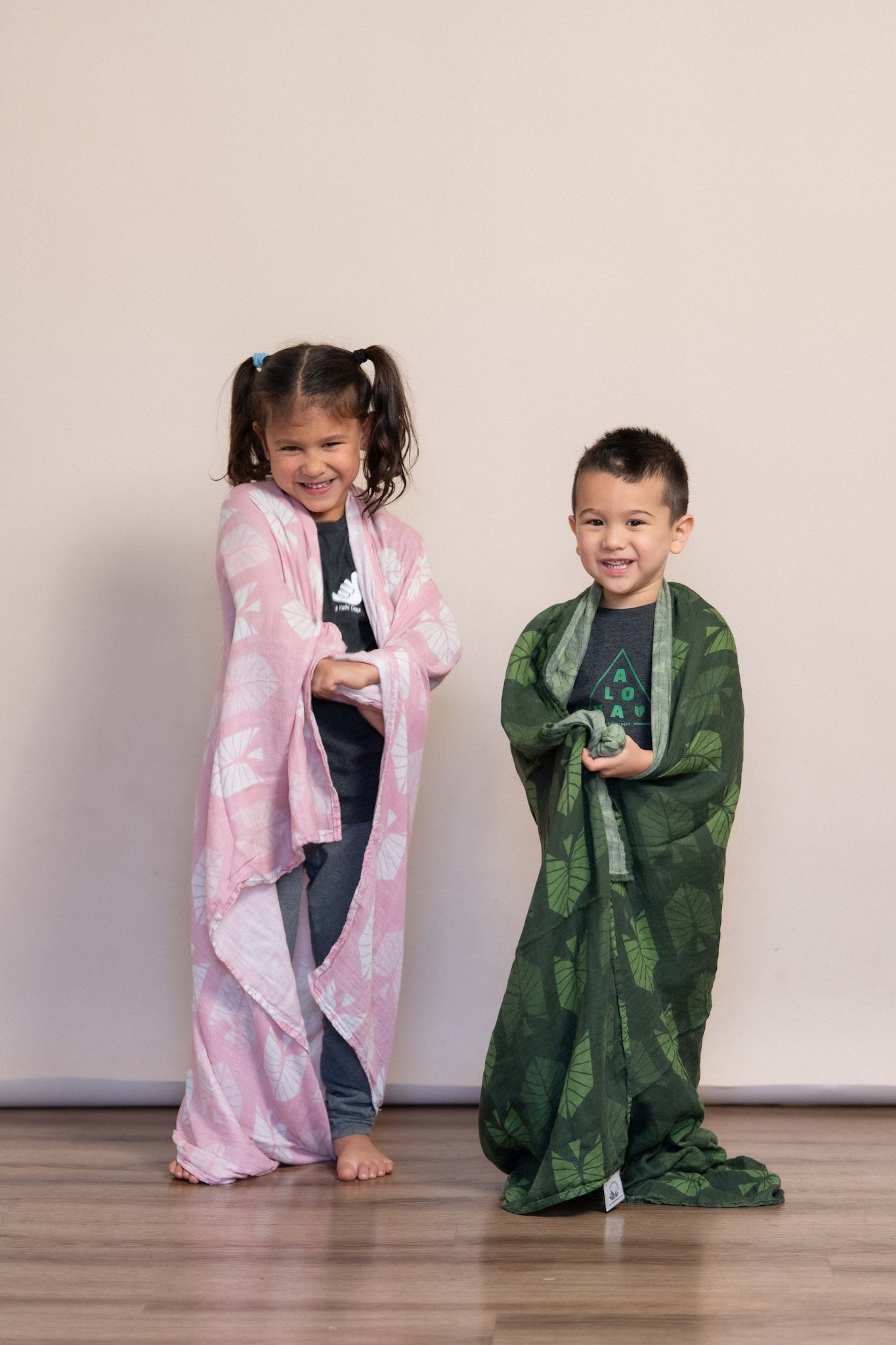 Green Keiki Kalo Bamboo Kapa Moe (Swaddle Blanket)