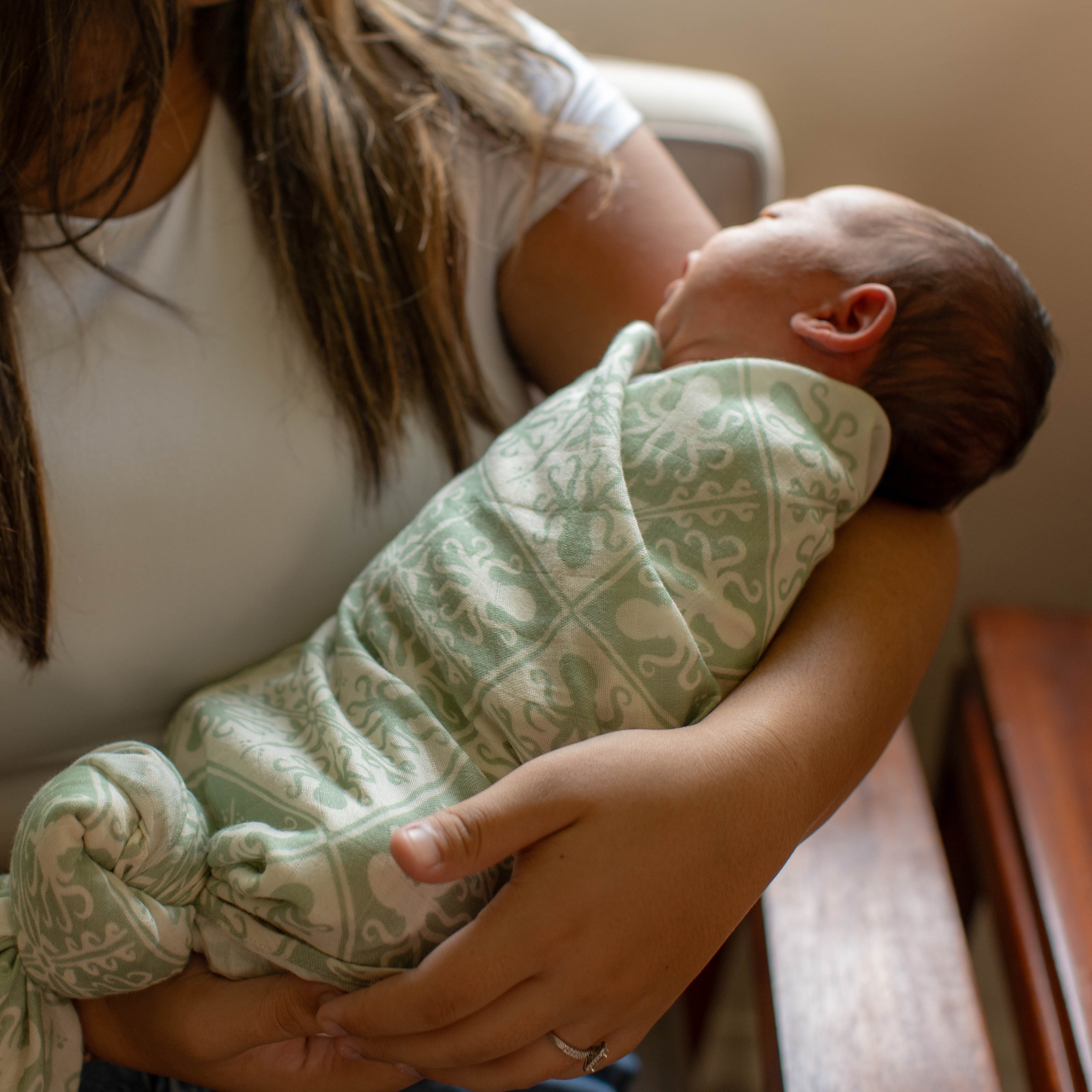 Sand Kuiki Heʻe Kapa Moe - Hawaiian Bamboo Swaddle