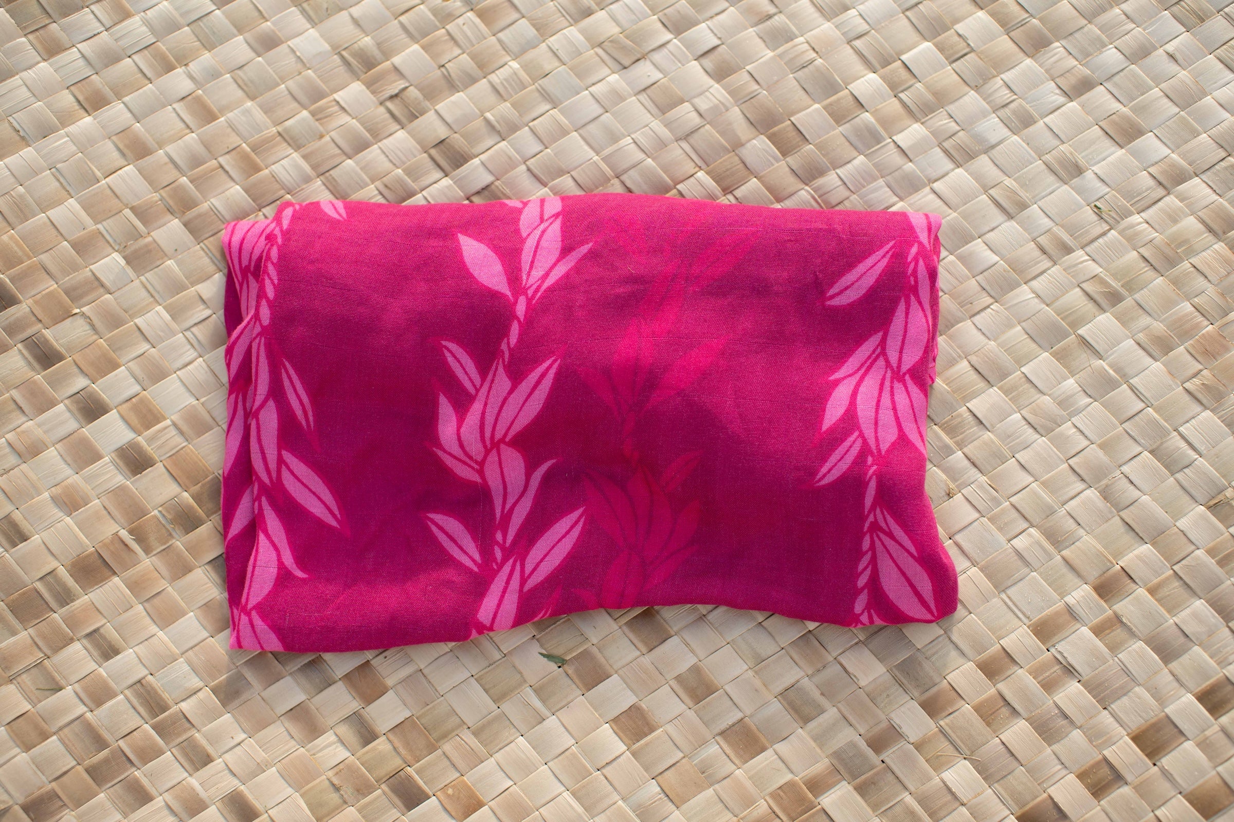 Pink Maile Strands Kapa Moe - Hawaiian Bamboo Swaddle