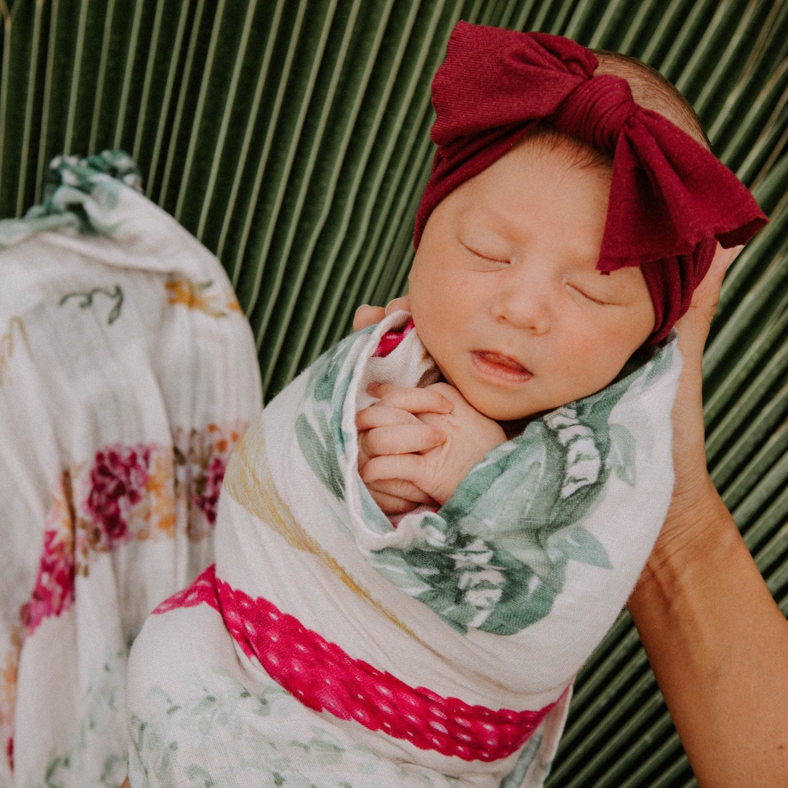 Lei Poina ‘Ole Kapa Moe - Hawaiian Bamboo Swaddle Blanket