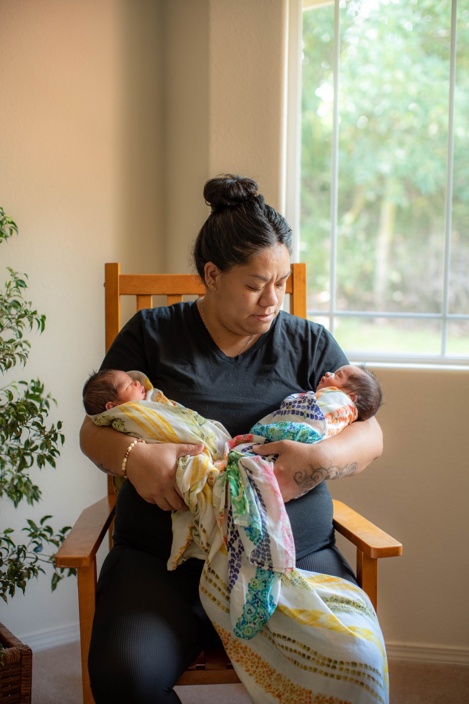 Lei Anuenue Bamboo Muslin Kapa Moe (Swaddle Blanket)