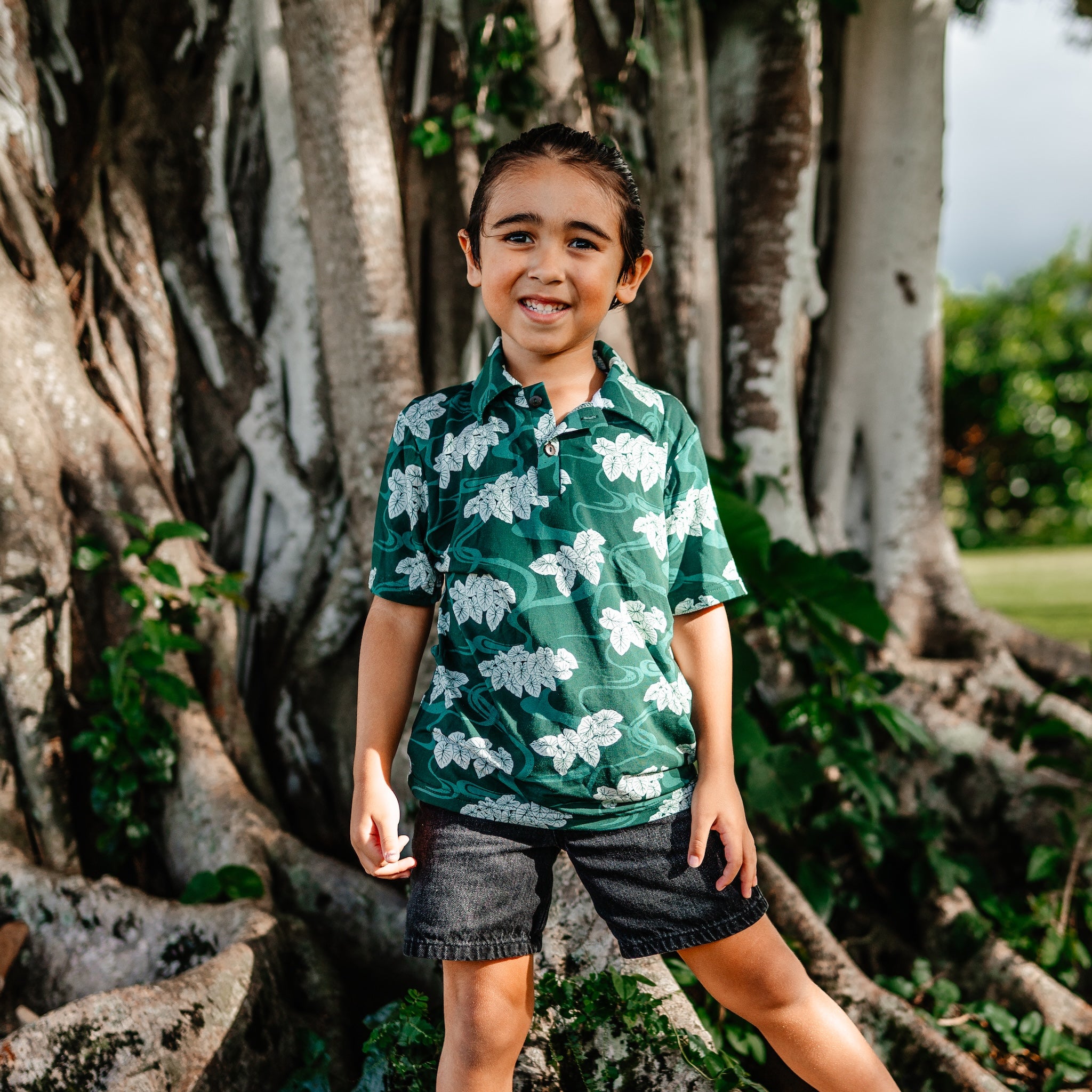 Hawaiian Loʻi Pō Bamboo Kalei Athletic Polo